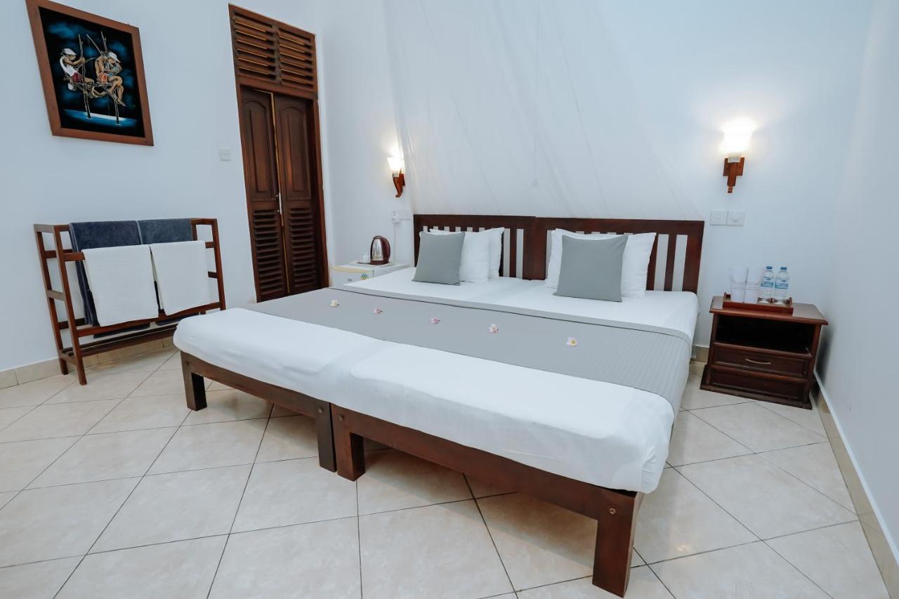 Blue Sky Beach Resort Unawatuna Zewnętrze zdjęcie