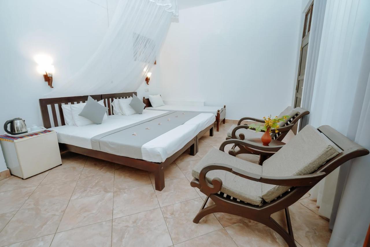 Blue Sky Beach Resort Unawatuna Zewnętrze zdjęcie