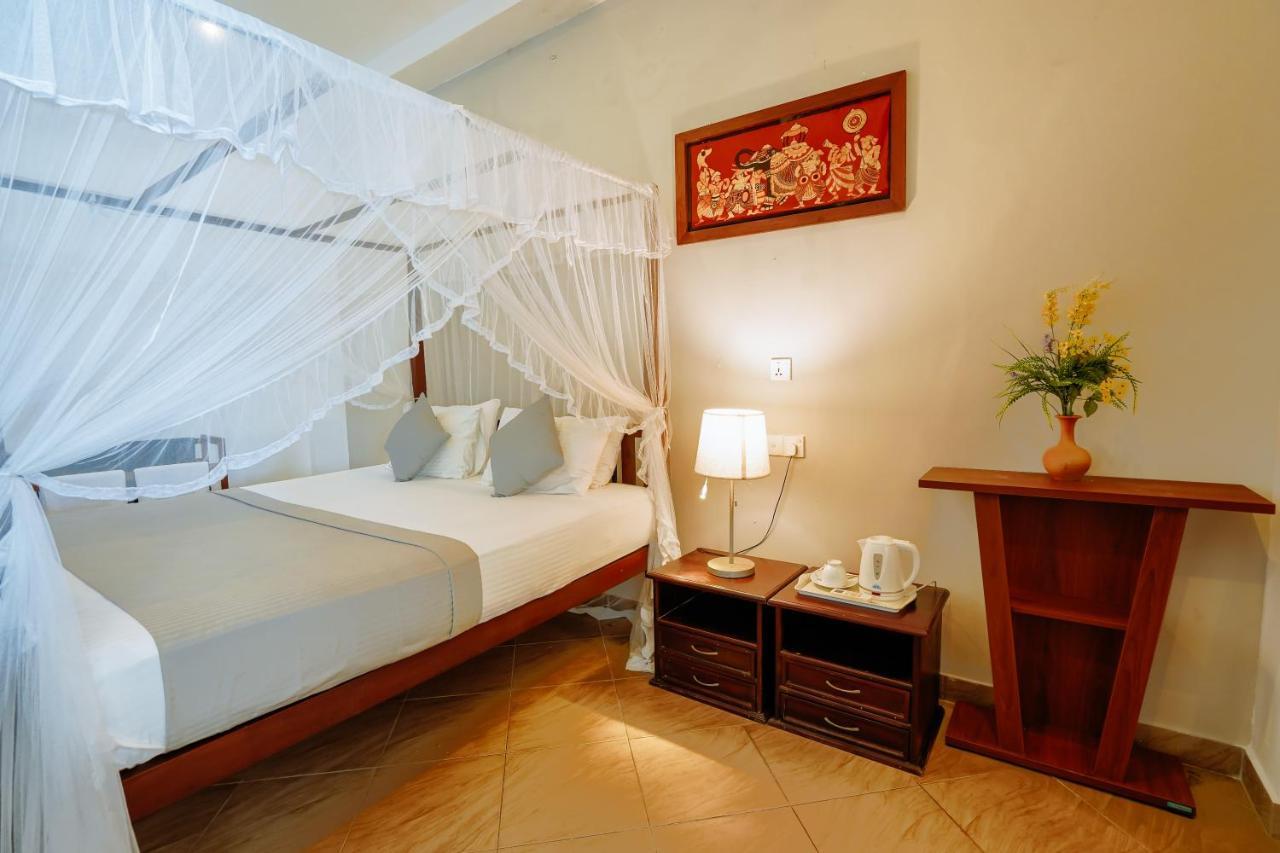 Blue Sky Beach Resort Unawatuna Zewnętrze zdjęcie