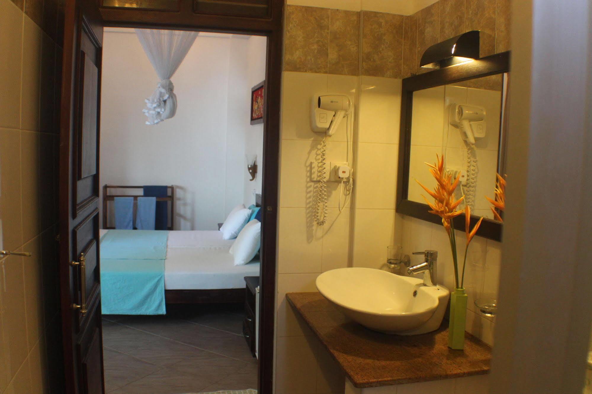 Blue Sky Beach Resort Unawatuna Zewnętrze zdjęcie