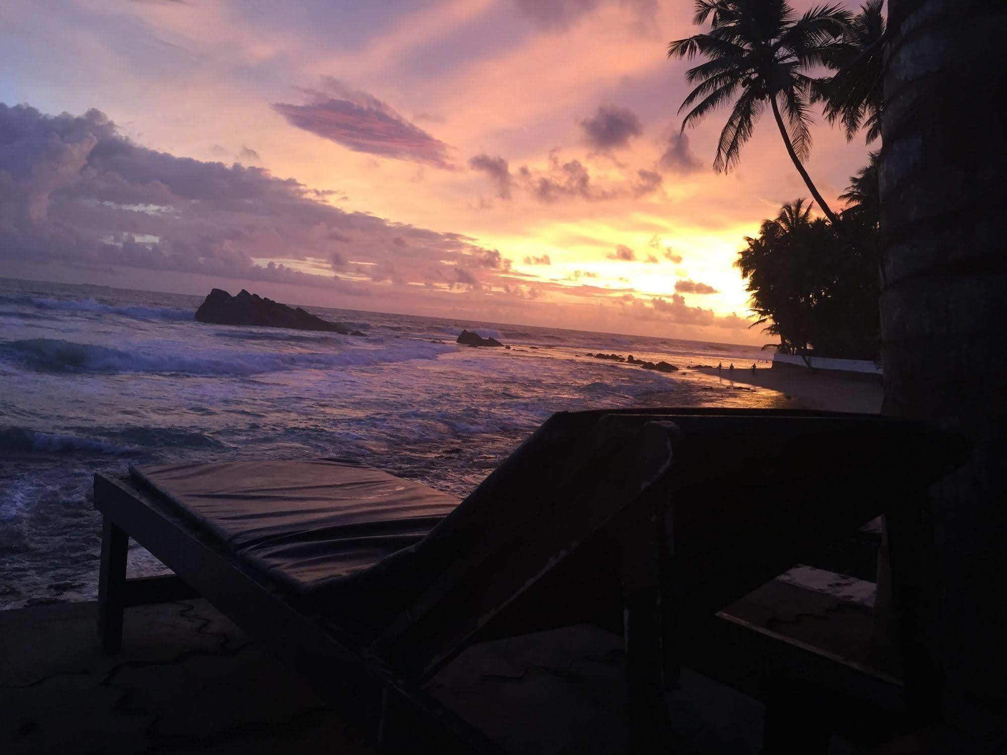 Blue Sky Beach Resort Unawatuna Zewnętrze zdjęcie