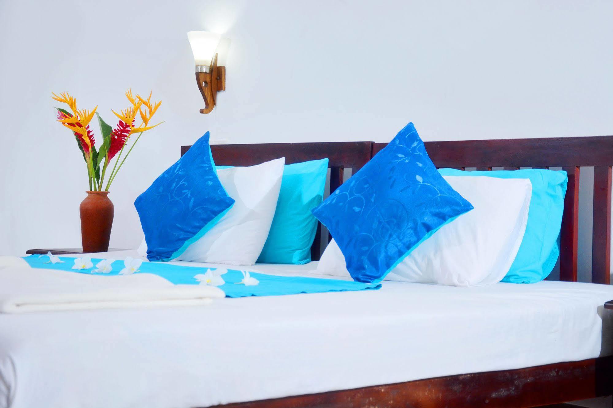 Blue Sky Beach Resort Unawatuna Zewnętrze zdjęcie