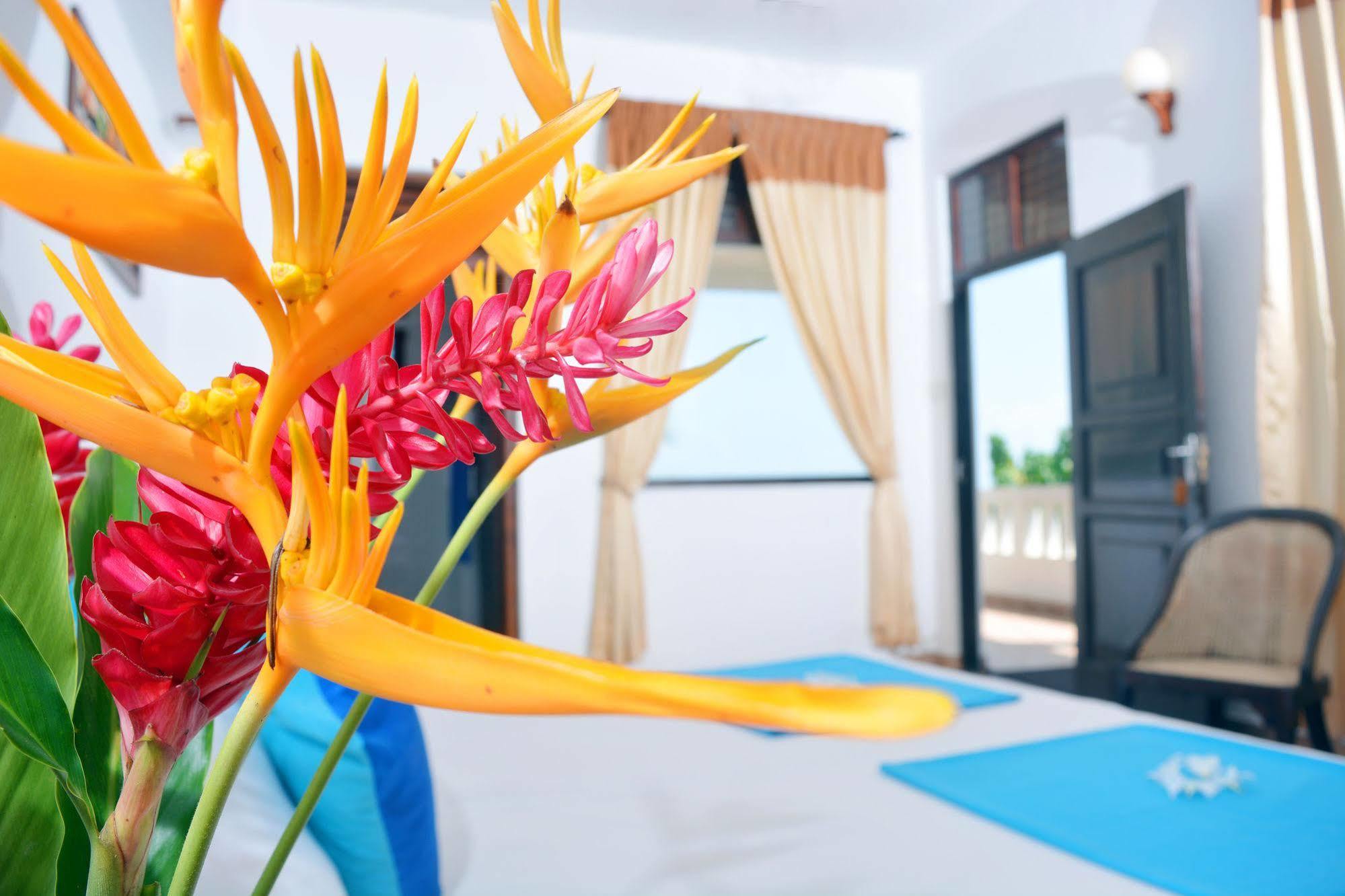 Blue Sky Beach Resort Unawatuna Zewnętrze zdjęcie